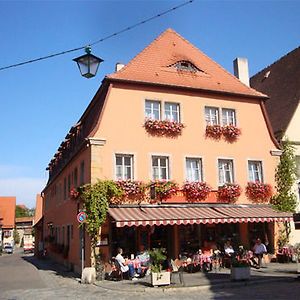 Hocher Hotel&Cafe